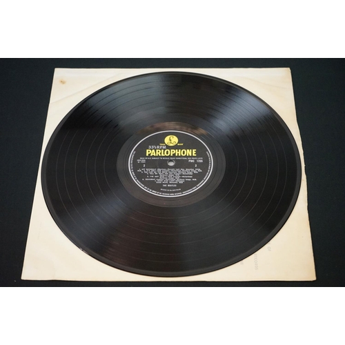 66 - Vinyl - The Beatles Help! PMC 1255.  The Gramophone Co Ltd and Sold In The UK to label, Emitex inner... 