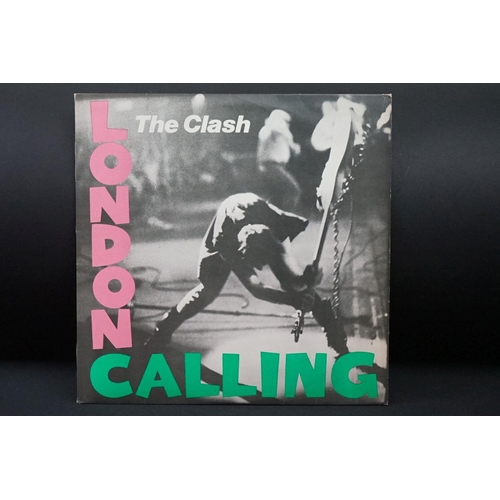 73 - Vinyl – 6 The Clash LPs and 2 12” singles to include Sandinista (Original UK triple album with hype ... 