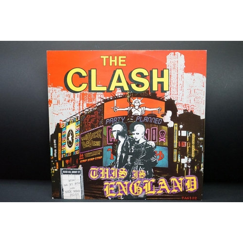 73 - Vinyl – 6 The Clash LPs and 2 12” singles to include Sandinista (Original UK triple album with hype ... 