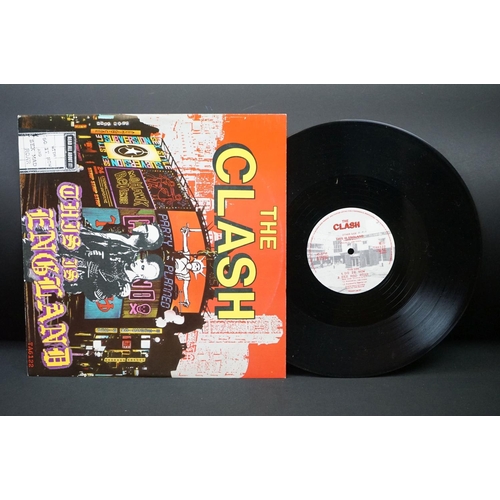 73 - Vinyl – 6 The Clash LPs and 2 12” singles to include Sandinista (Original UK triple album with hype ... 