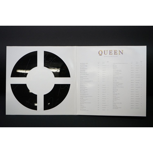 545 - Vinyl - 23 Queen 12