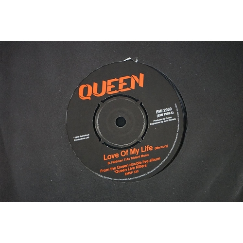 547 - Vinyl - 8 Queen 7