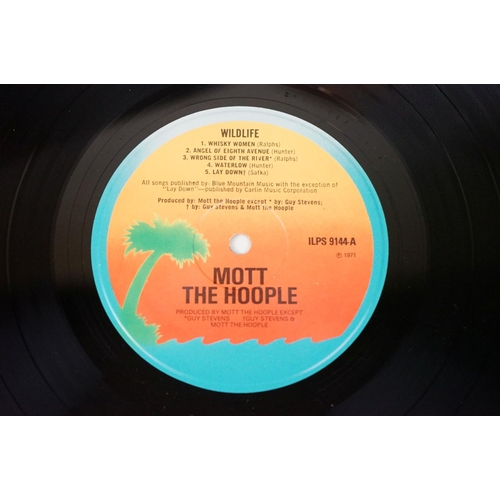 556 - Vinyl - 6 Mott The Hoople & members LPs to include self titled, Mad Shadows, Wildlife, Brain Capers ... 