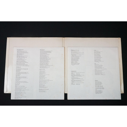 566 - Vinyl - 13 The Beatles and related LPs to include The White Album No.0527391 Stereo, top loader, wit... 