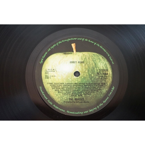 566 - Vinyl - 13 The Beatles and related LPs to include The White Album No.0527391 Stereo, top loader, wit... 