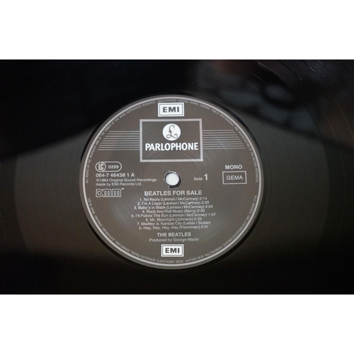 566 - Vinyl - 13 The Beatles and related LPs to include The White Album No.0527391 Stereo, top loader, wit... 