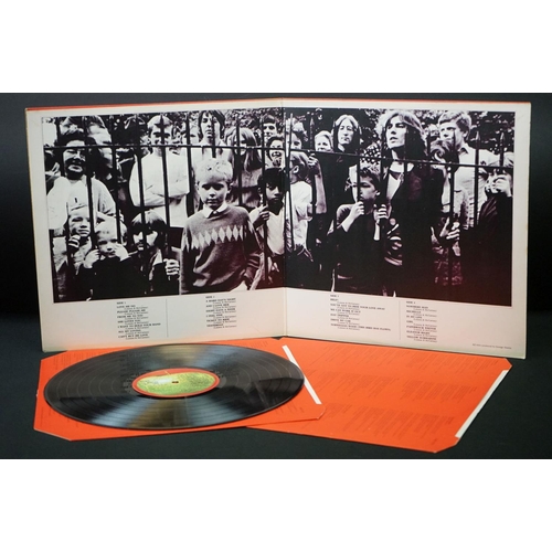 566 - Vinyl - 13 The Beatles and related LPs to include The White Album No.0527391 Stereo, top loader, wit... 