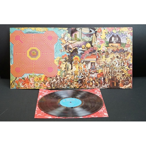 227 - Vinyl - The Rolling Stones Their Satanic Majesties Request on Decca TXL 103, mono with gatefold lent... 