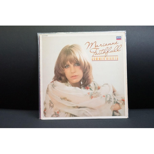 335 - Vinyl – 10 Marianne Faithfull - 10 albums featuring original early pressings and rarities to include... 