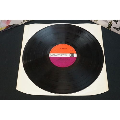 664 - Vinyl - 3 Led Zeppelin LPs to include One (ATL 40031) green and orange Atlantic labels German press,... 