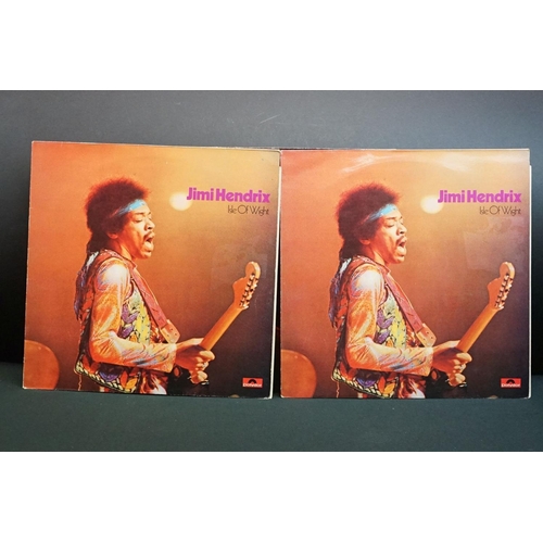 672 - Vinyl - 11 Jimi Hendrix LPs to include Cosmic Turnaround, The Cry Of Love, Rainbow Bridge, Plays Mon... 