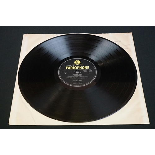 702 - Vinyl -Three The Beatles LPs to include Please Please Me PMC1202 'Recording First Published' to labe... 