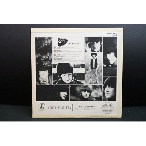 702 - Vinyl -Three The Beatles LPs to include Please Please Me PMC1202 'Recording First Published' to labe... 