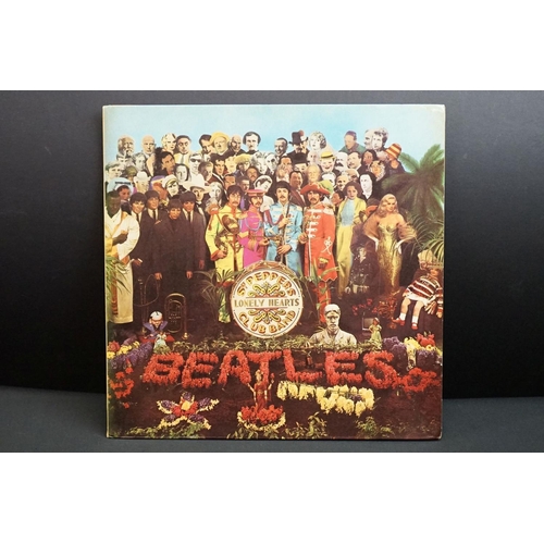 704 - Vinyl - The Beatles Sgt Peppers LP PMC7027 mono 'sold in UK' 33 and a 3rd and the Gramophone Co Ltd ... 