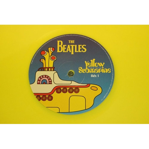 707 - Vinyl - The Beatles Yellow Submarine LP on Apple 5214811 gatefold stickered sleeve, yellow vinyl, sl... 