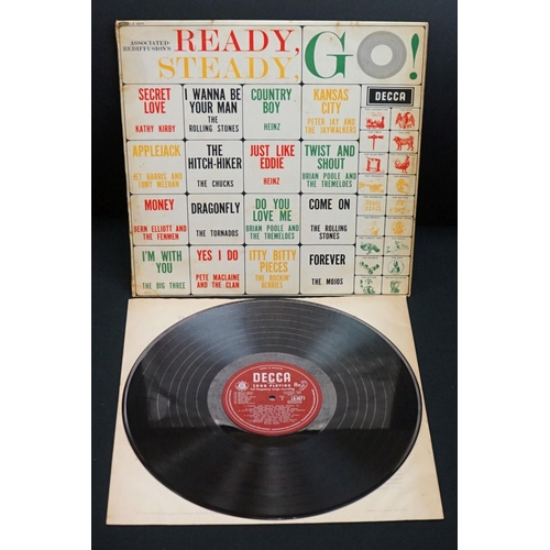 723 - Vinyl - Three 60s Compilations to include Ready Steady Win on Decca LK4634 red unboxed Decca label, ... 