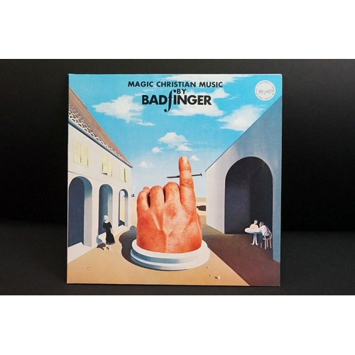 731 - Vinyl - Three Badfinger Music Christian Music LPs to include Apple SAPCOR12 UK pressing, Apple ST336... 