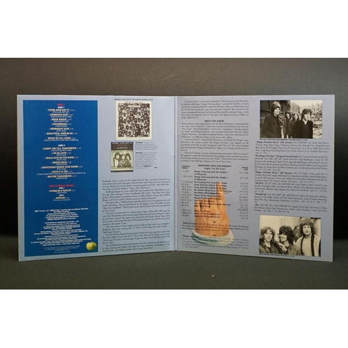 731 - Vinyl - Three Badfinger Music Christian Music LPs to include Apple SAPCOR12 UK pressing, Apple ST336... 