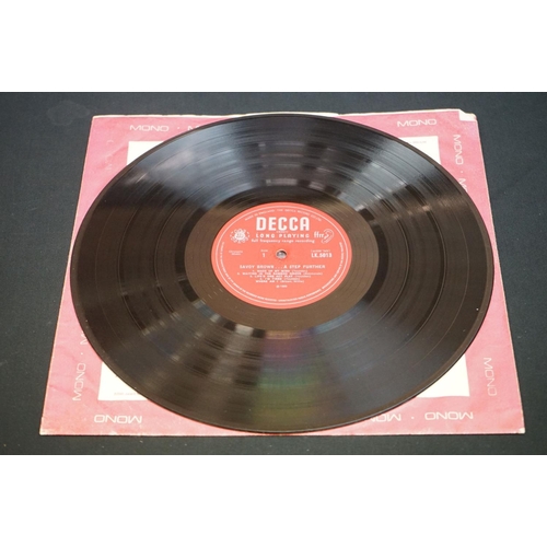 874 - Vinyl - Savoy Brown A Step Further on Decca LK 5013.  Red unboxed Decca label, original inner, price... 