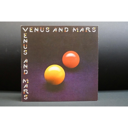 1002 - Vinyl - Wings Venus and Mars LP on Capitol PCTC254 stereo, Capitol black and silver label, gatefold ... 