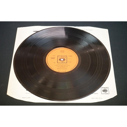 1004 - Vinyl - Two Gun LPs to include self titled S63552 stereo CBS advertising inner, small price sticker ... 