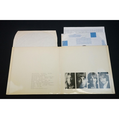 568 - Vinyl - 12 The Beatles & members LPs and 1 box set to include The White Album No.0112815 top loader ... 