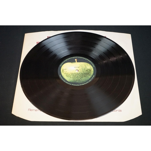 568 - Vinyl - 12 The Beatles & members LPs and 1 box set to include The White Album No.0112815 top loader ... 