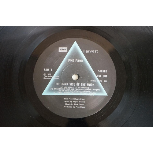 569 - Vinyl - 8 Pink Floyd LPs to include Dark Side Of The Moon (A3/B3 matrices) Vg+, Momentary Lapse Of R... 