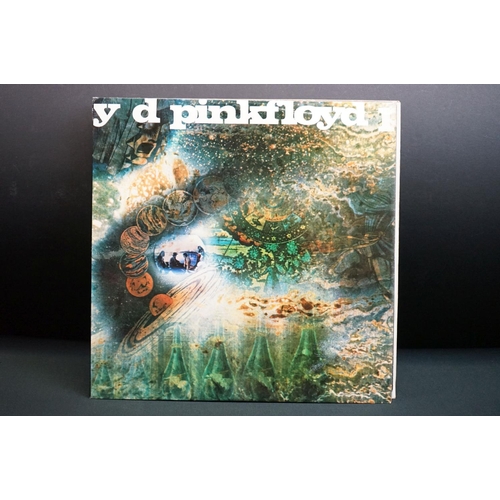 569 - Vinyl - 8 Pink Floyd LPs to include Dark Side Of The Moon (A3/B3 matrices) Vg+, Momentary Lapse Of R... 