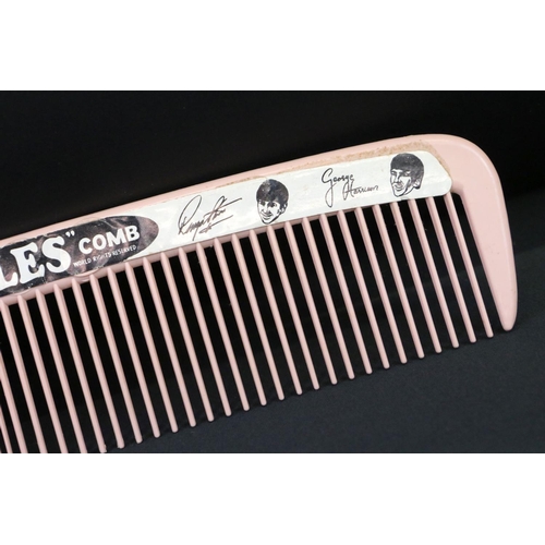 1110 - Memorabilia - An original 1960's The Beatles oversized novelty comb by Lido Toys.  The sticker has a... 