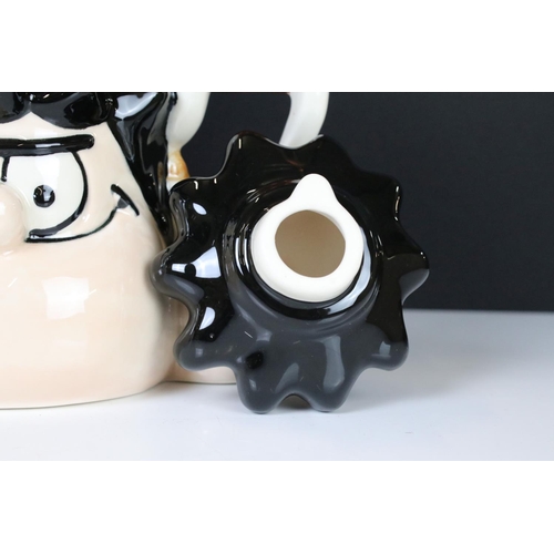 389 - Collection of Dennis the Menace items including BDPP01 Dennis the Menace Teapot, Dennis the Menace M... 