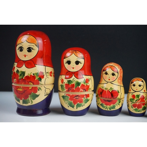 35 - Japanese Satsuma style Vase, 23cm high together with a Stack of Wooden Russian style Dolls