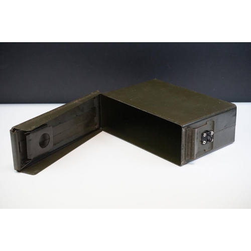 74 - A British Military (NATO) 7.62mm 200 Cartridge Ammunition Box.