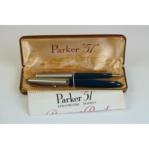 284 - A vintage Parker 51 fountain pen and propelling pencil set within original gift box.