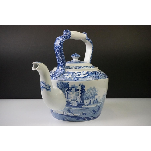 32 - Large Spode Blue & White Italian pattern ceramic kettle & cover, 31cm high