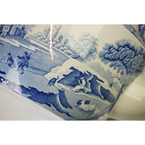 32 - Large Spode Blue & White Italian pattern ceramic kettle & cover, 31cm high