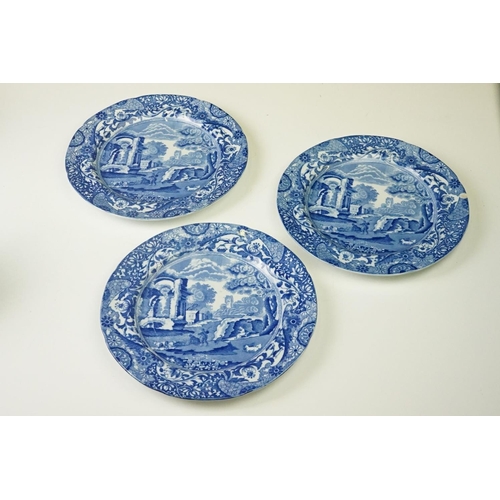 40 - Copeland Spode's Italian Pattern blue & white tea ware comprising 3 x teacups, 3 x tea plates, teapo... 