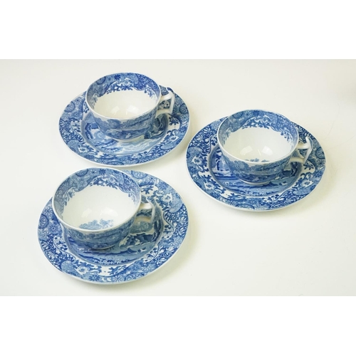 40 - Copeland Spode's Italian Pattern blue & white tea ware comprising 3 x teacups, 3 x tea plates, teapo... 