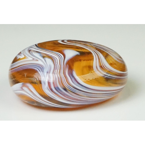 44 - 20th Century glassware - Seven pieces to include a Caithness 'Pebble' paperweight, Langham Glass Hou... 