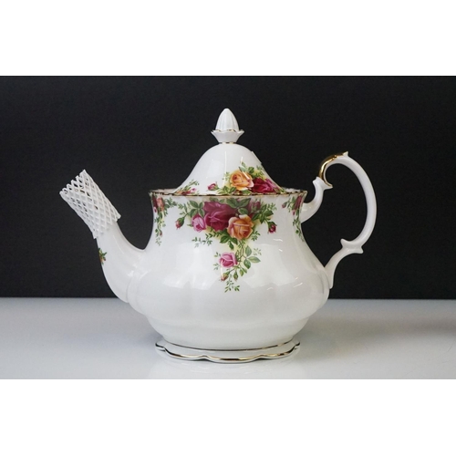 45 - Royal Albert ' Old Country Roses ' pattern tea set for six, to include teapot & cover, 6 teacups, 6 ... 