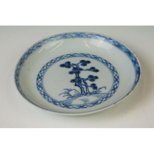 73 - Chinese Nanking Cargo blue and white porcelain saucer, circa 1750, in the 'Blue Pine' pattern, Chris... 