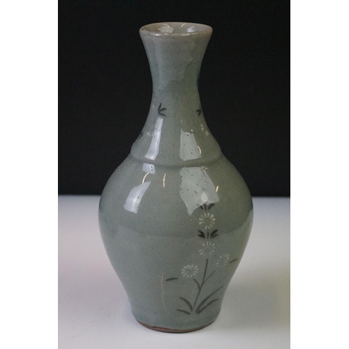 75 - Korean Goryeo Celadon Glazed Baluster Vase decorated with cranes and clouds (23cm high), together wi... 