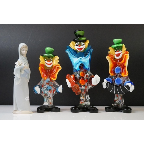 94 - Three Murano glass clowns, featuring an accordion player example (largest 28.5cm high), together wit... 