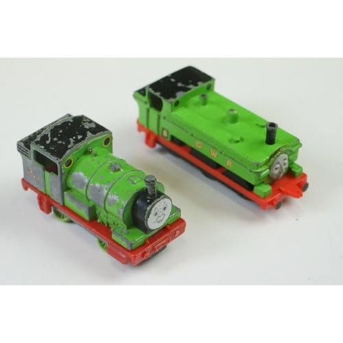 222 - Thomas the Tank - approx. 15 Ertl diecast Thomas the Tank Engines and Harold Helicopter together wit... 