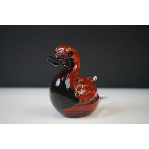 271 - A vintage Murano glass ornament in the form of a duck, marked Murano to the base, stands approx 10cm... 