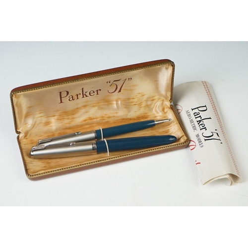 284 - A vintage Parker 51 fountain pen and propelling pencil set within original gift box.