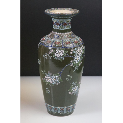 50 - Six Oriental Vases