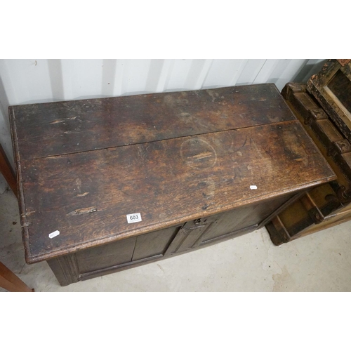 603 - 17th / 18th century Oak Coffer with two plank moulded top and two plain panels to front, 106cm long ... 