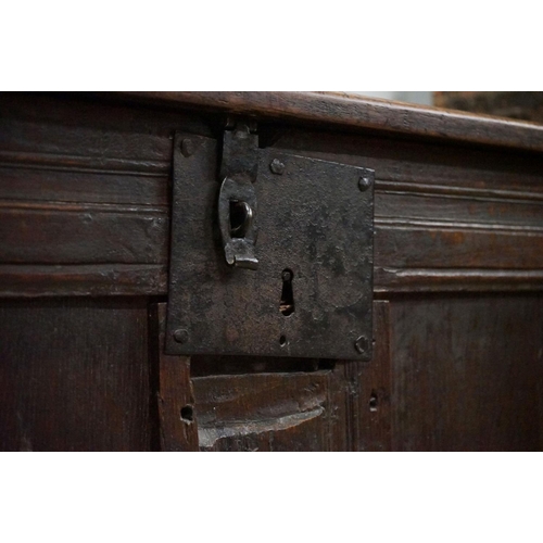 603 - 17th / 18th century Oak Coffer with two plank moulded top and two plain panels to front, 106cm long ... 