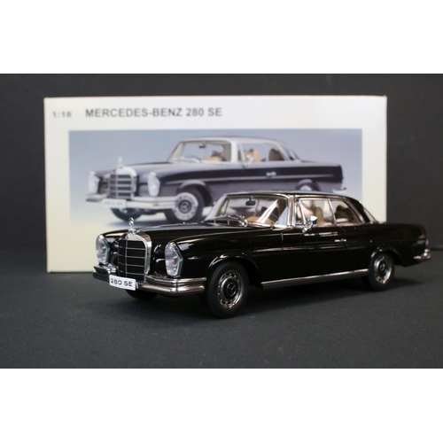 Two boxed AutoArt Millennium 1./18 diecast models to include